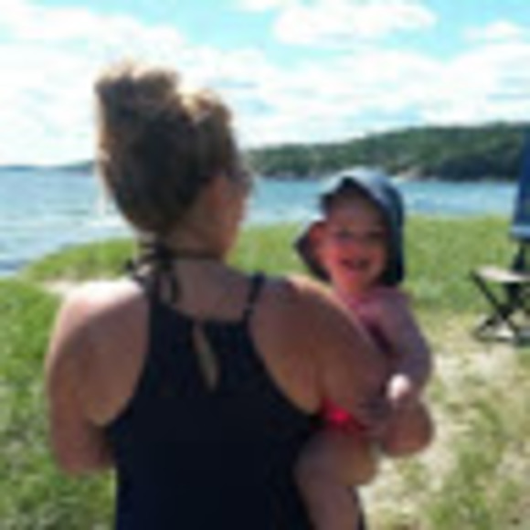 Meet your Posher, Isabeau - Picture 1 of 1